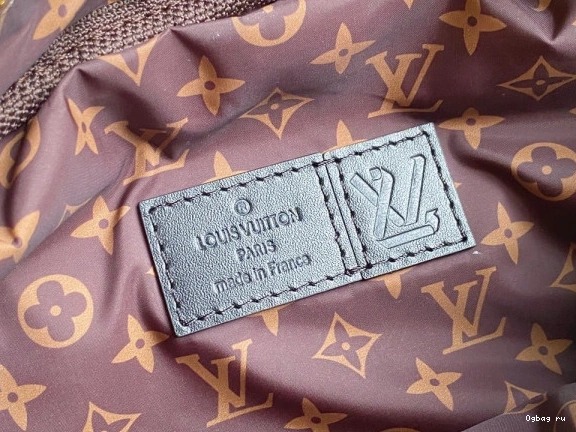 VUITTON BUMBAG MAXI LOUIS 0714